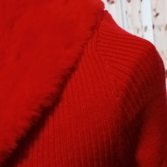 🎀Red Faux Fur Open Tie Front Cardigan NWT - Picture 4 of 8
